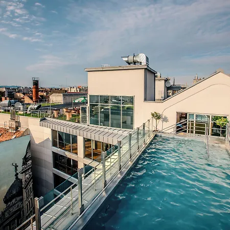 Continental Hotel 4*