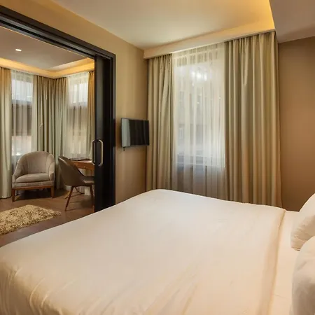 Continental 4*