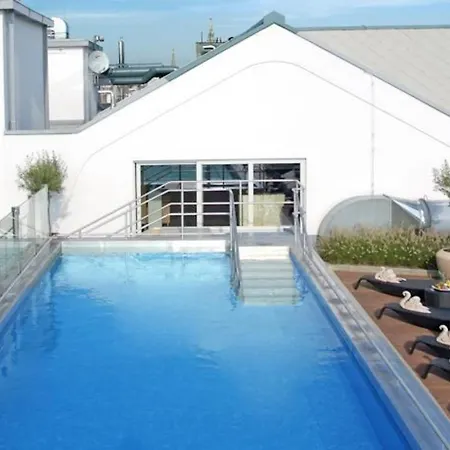 Continental Hotel 4*