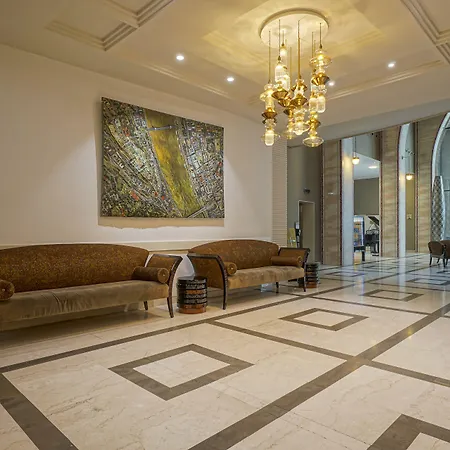 فندق Continental 4*