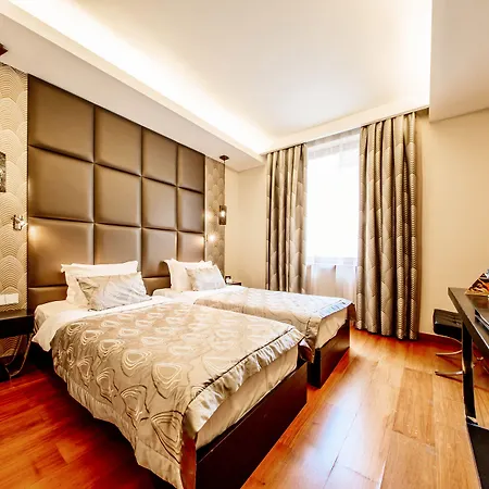 Continental 4*